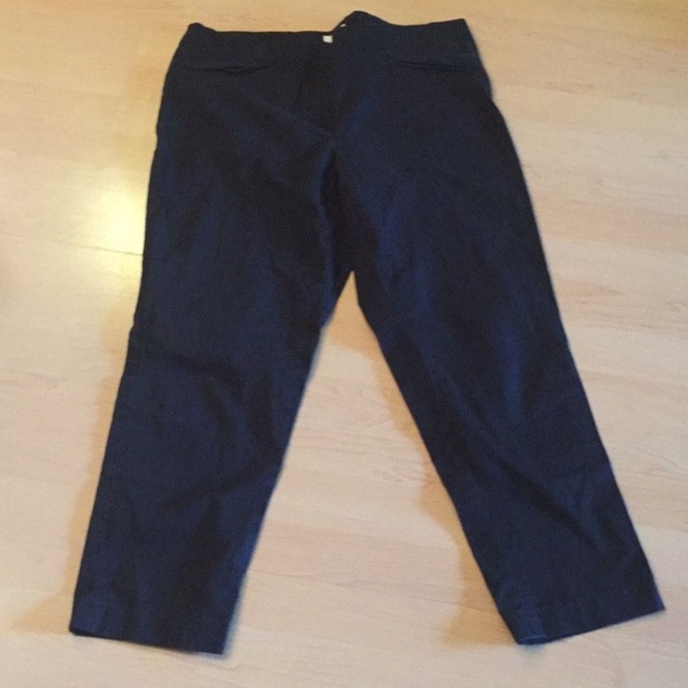 J. Jill black tapered pants